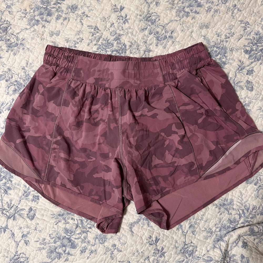 Women’s Lululemon Hotty Hot Camouflage Shorts in Purple